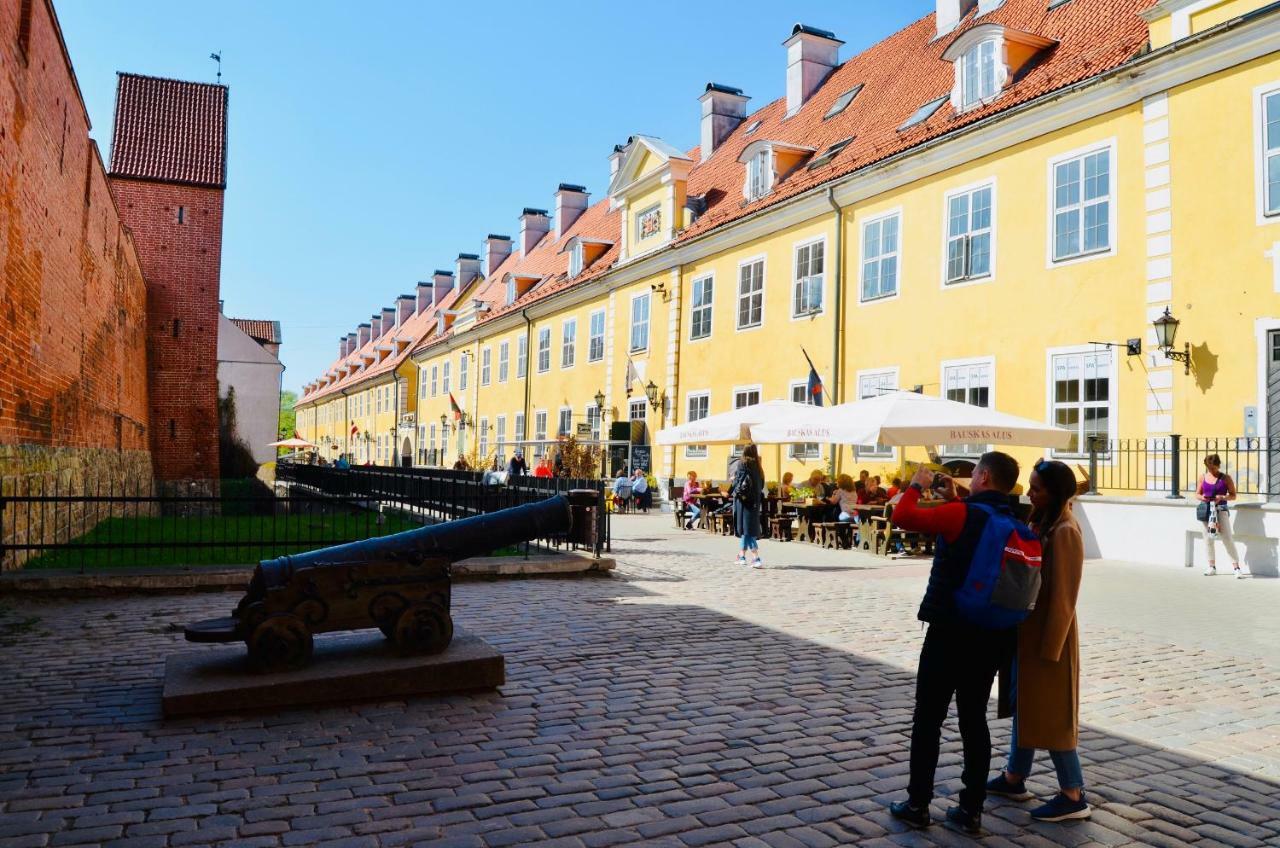 Jacob's Barracks In Old Town Рига