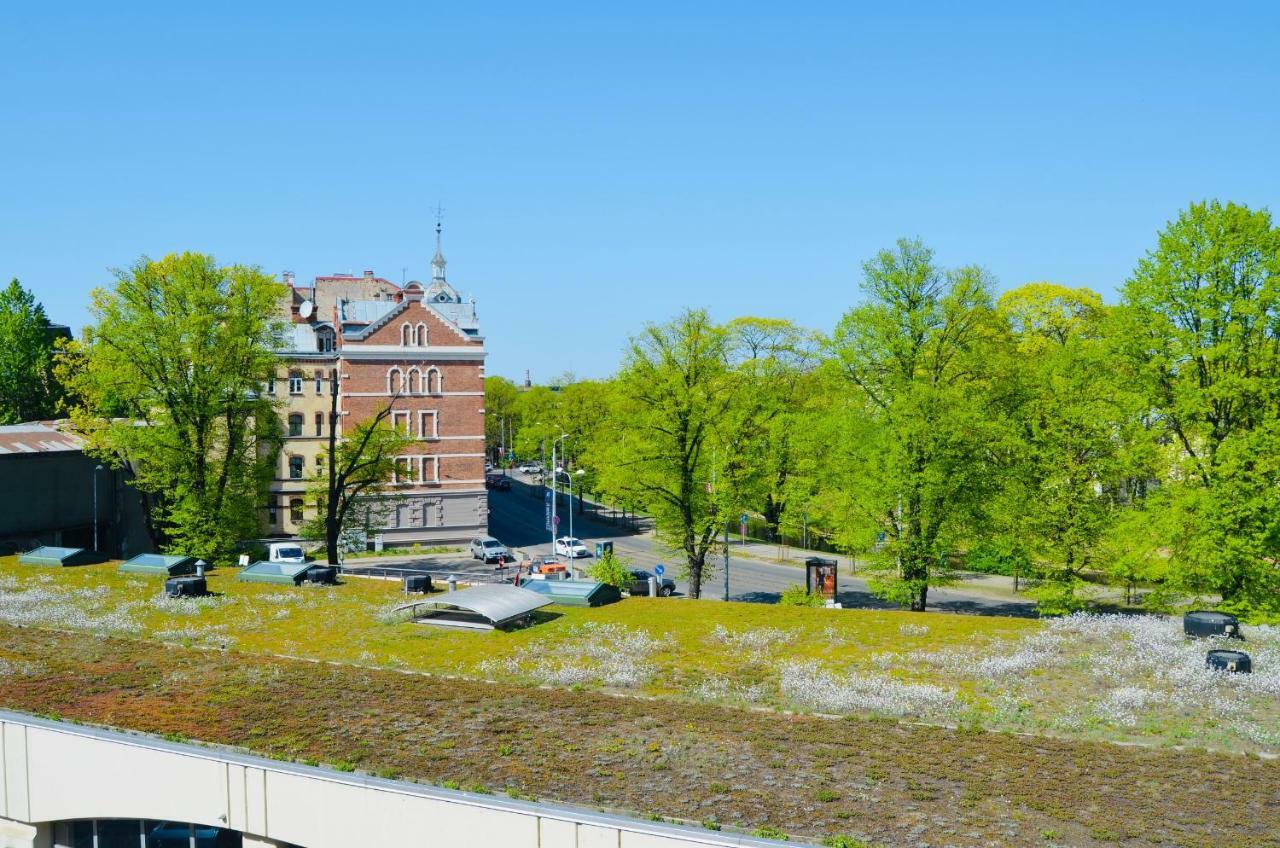 Jacob's Barracks In Old Town Рига